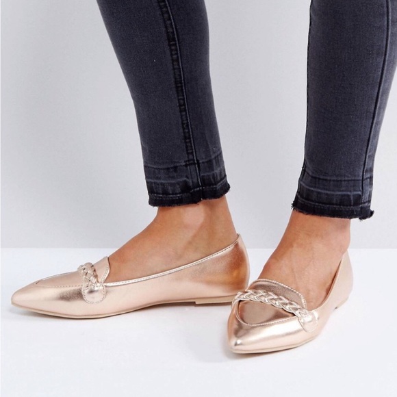 New in Box Rose Gold Pointy Toe Metallic Flats size US 8 never Worn - Picture 1 of 4